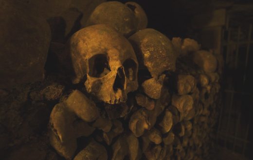 haunted-catacombs-of-paris